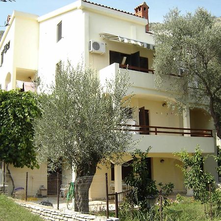 Gregovic Family Apartments Petrovac Екстериор снимка
