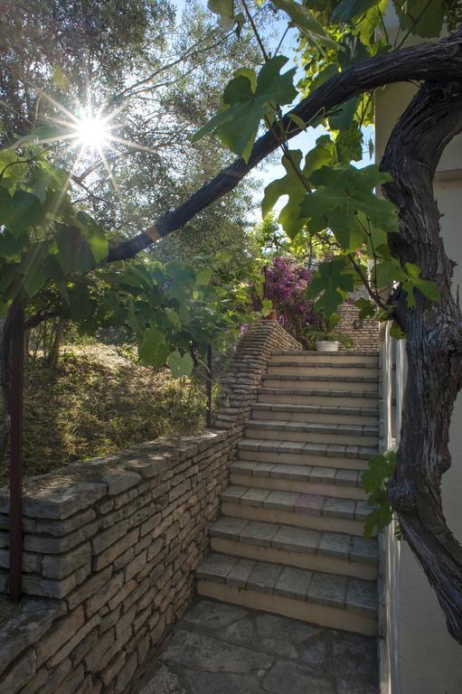 Gregovic Family Apartments Petrovac Екстериор снимка