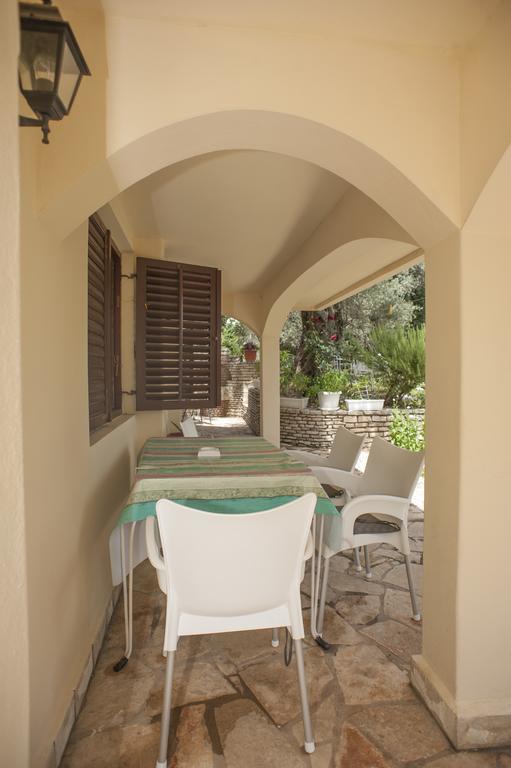 Gregovic Family Apartments Petrovac Екстериор снимка